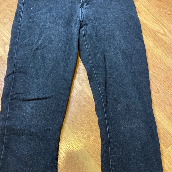 Preloved - Picture 8 of 16